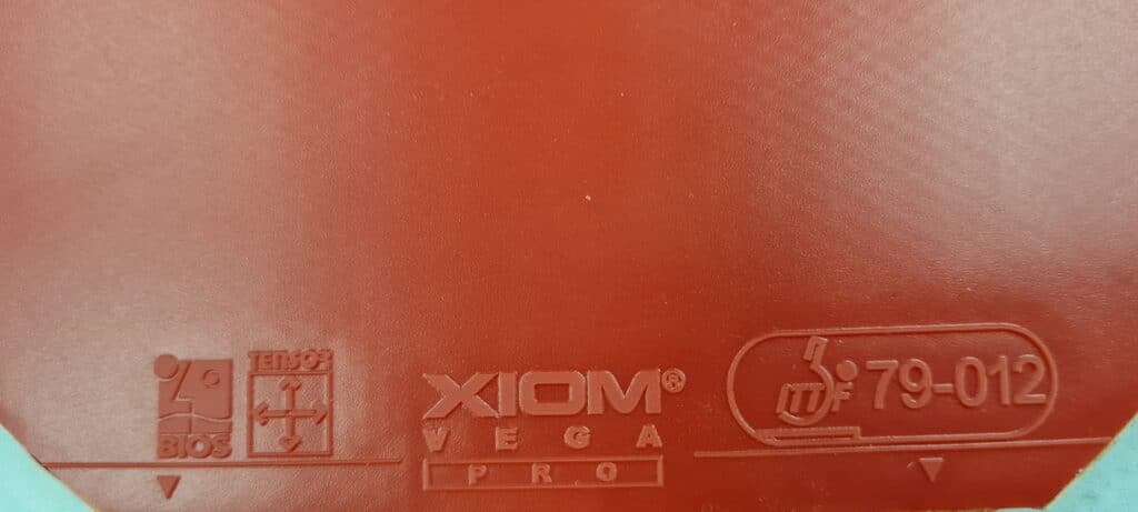 Xiom Vega Pro rotes Obergummi